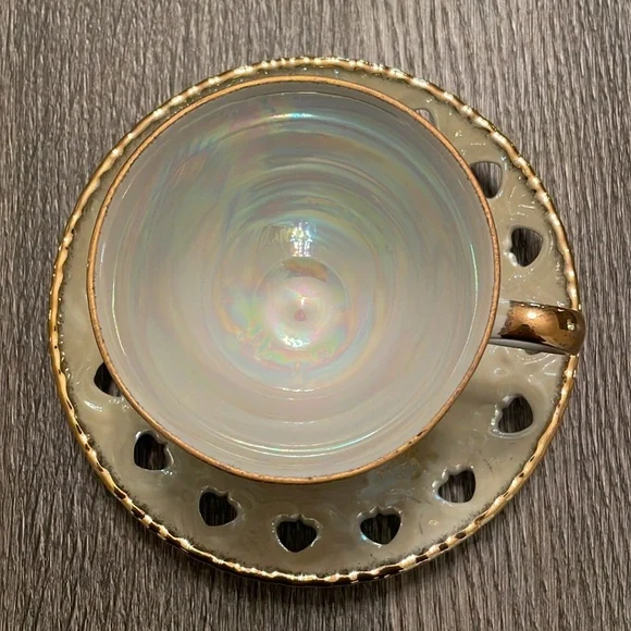 Antique tea cup and saucer - Picture 3 of 12